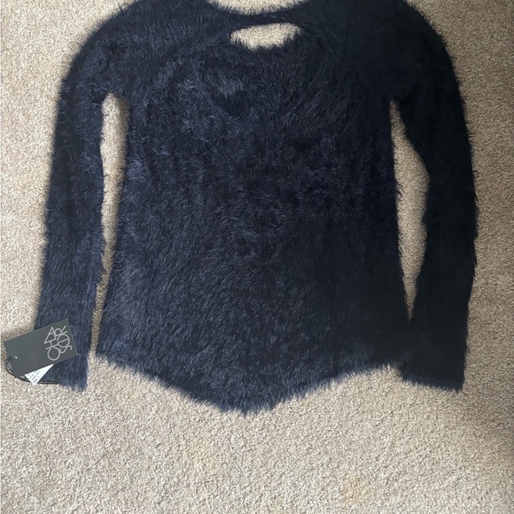 NWT Chaser Navy Blue Fuzzy Sweater, Size L - Picture 2 of 4